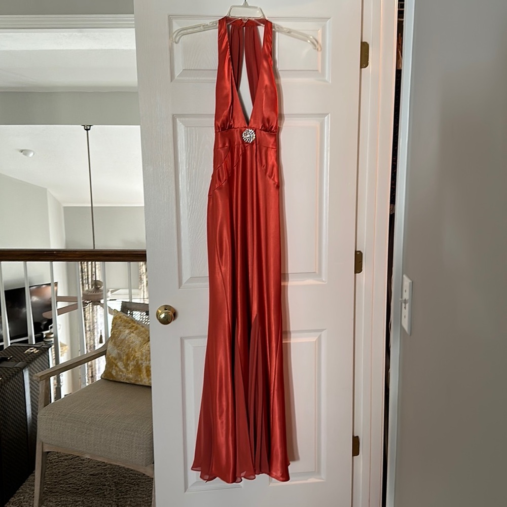 Beautiful formal rust color gown. Silk and chiffon detail